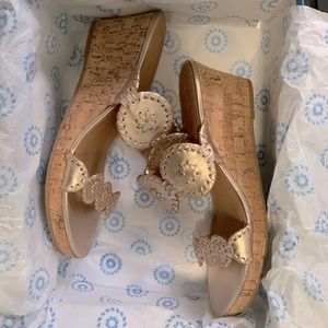 Jack Rogers Lauren Mid Wedge Platinum Size 8